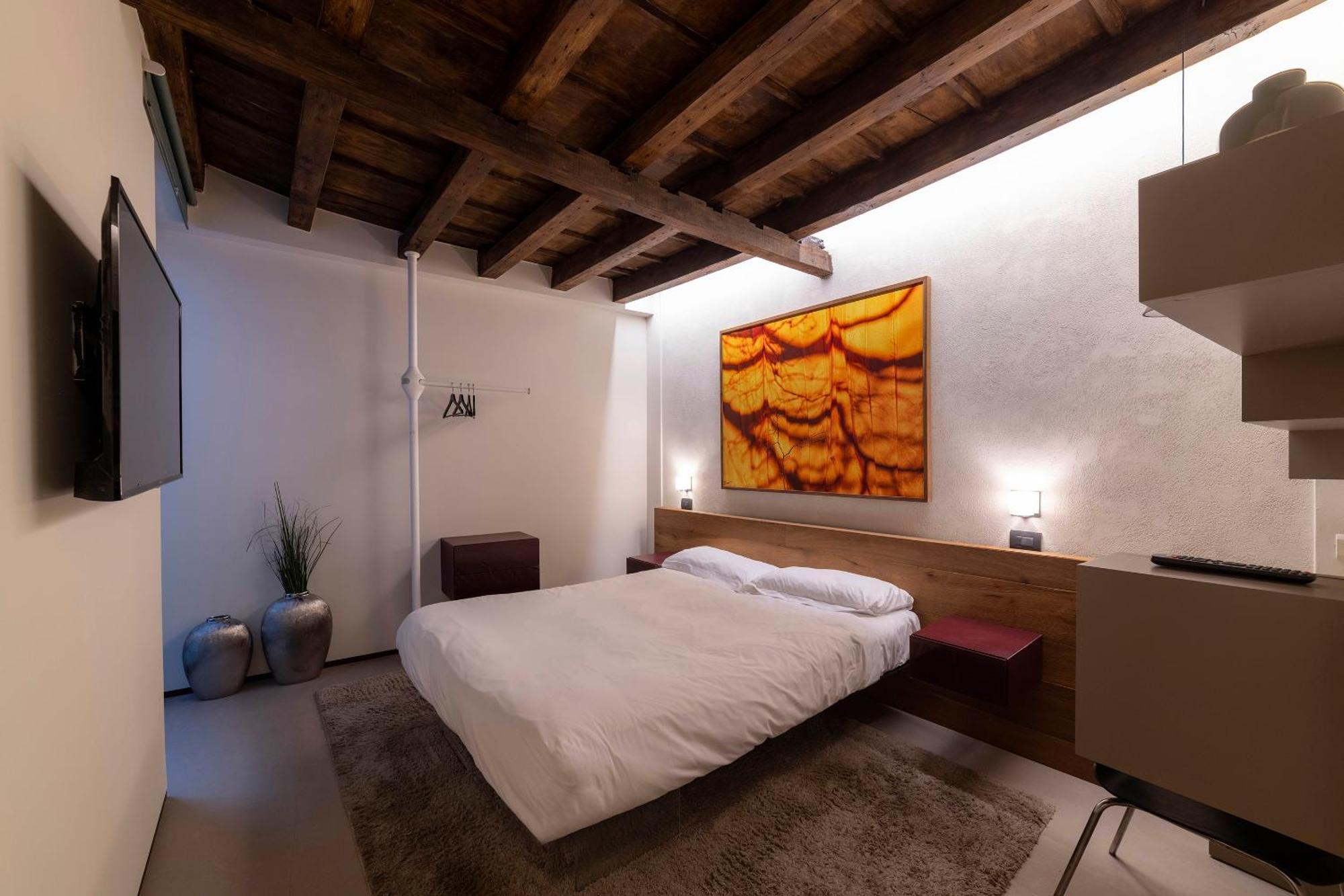 San Gottardo 19 Hotel Milan Bagian luar foto
